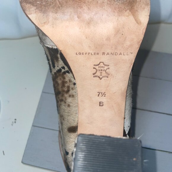 Loeffler Randal Calf Heel, size 7.5 - Picture 9 of 11